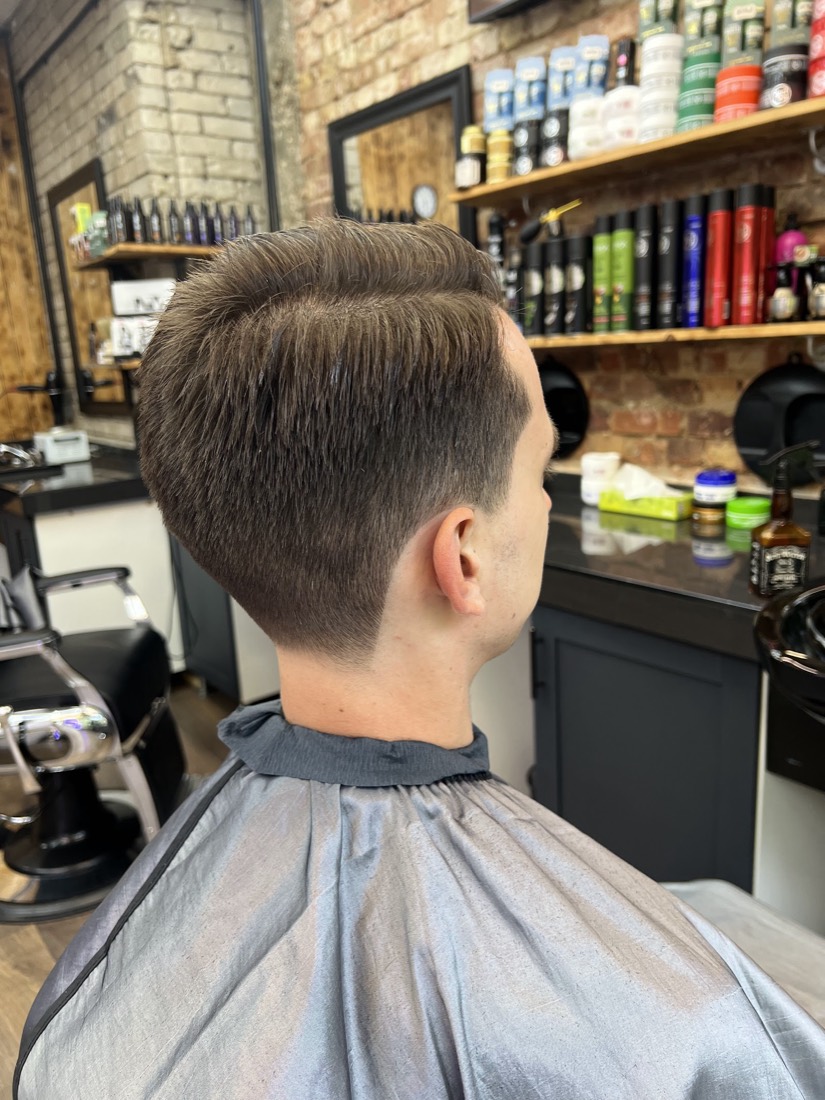 Textured taper cut with a clean neckline, Golden Razor Barbers